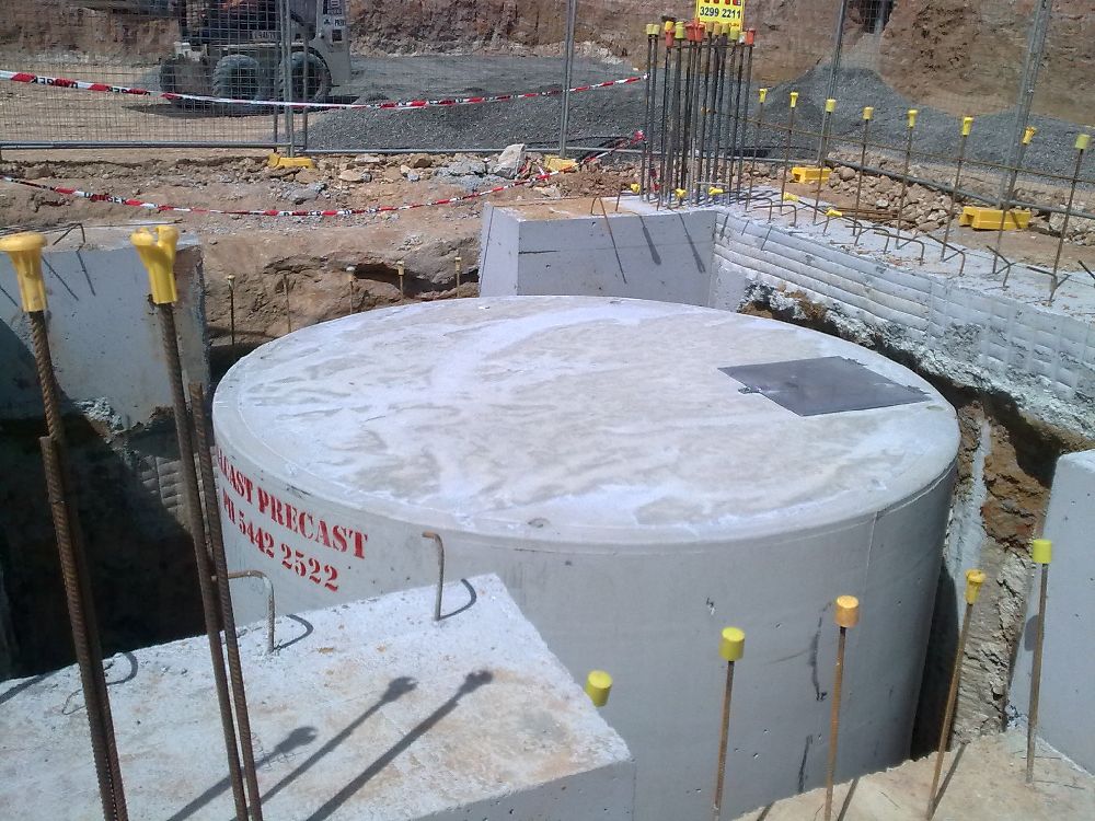32,000Lt Storage tank - Wacol 2011