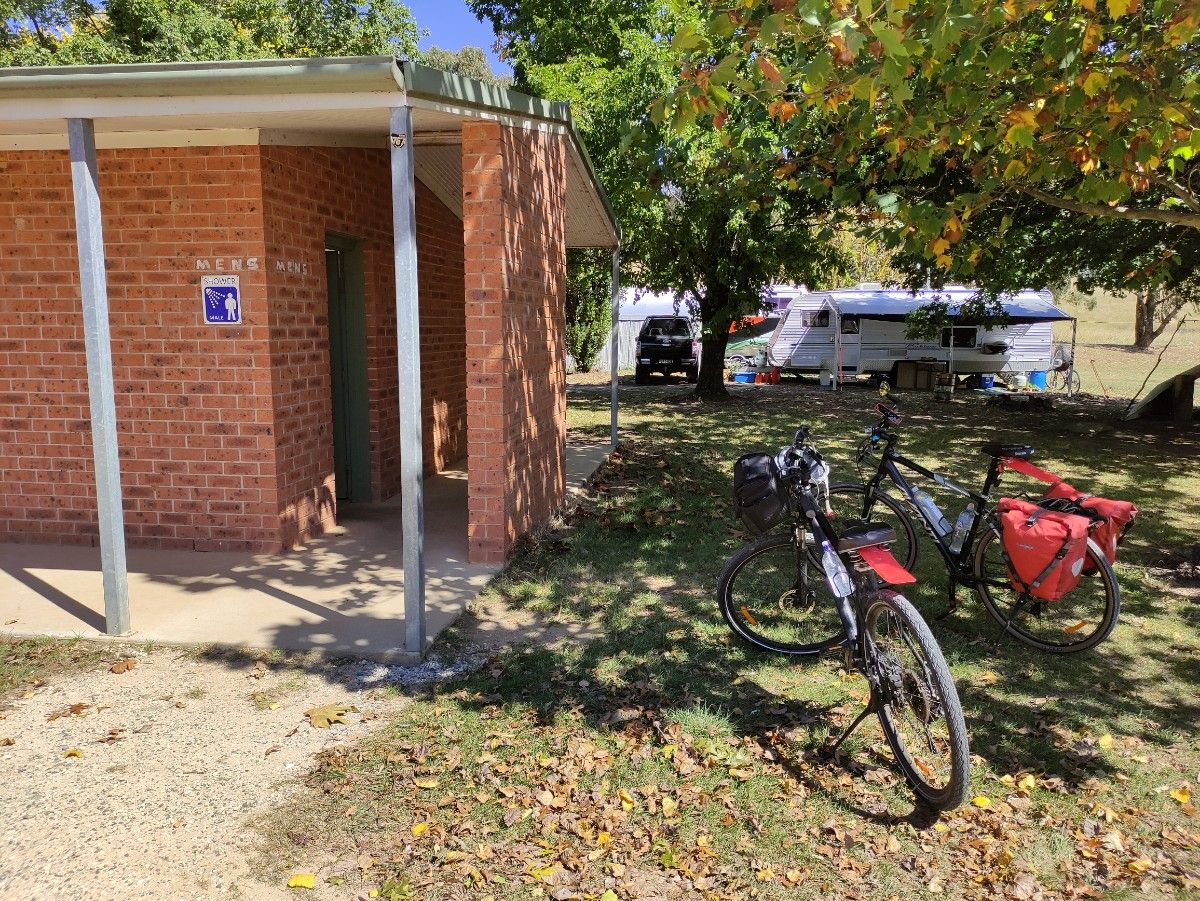 bloody more carcoar caravans